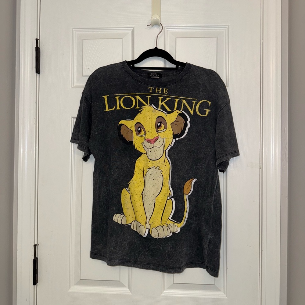 Bershka Lion King Black and Yellow Short Sleeve Tee